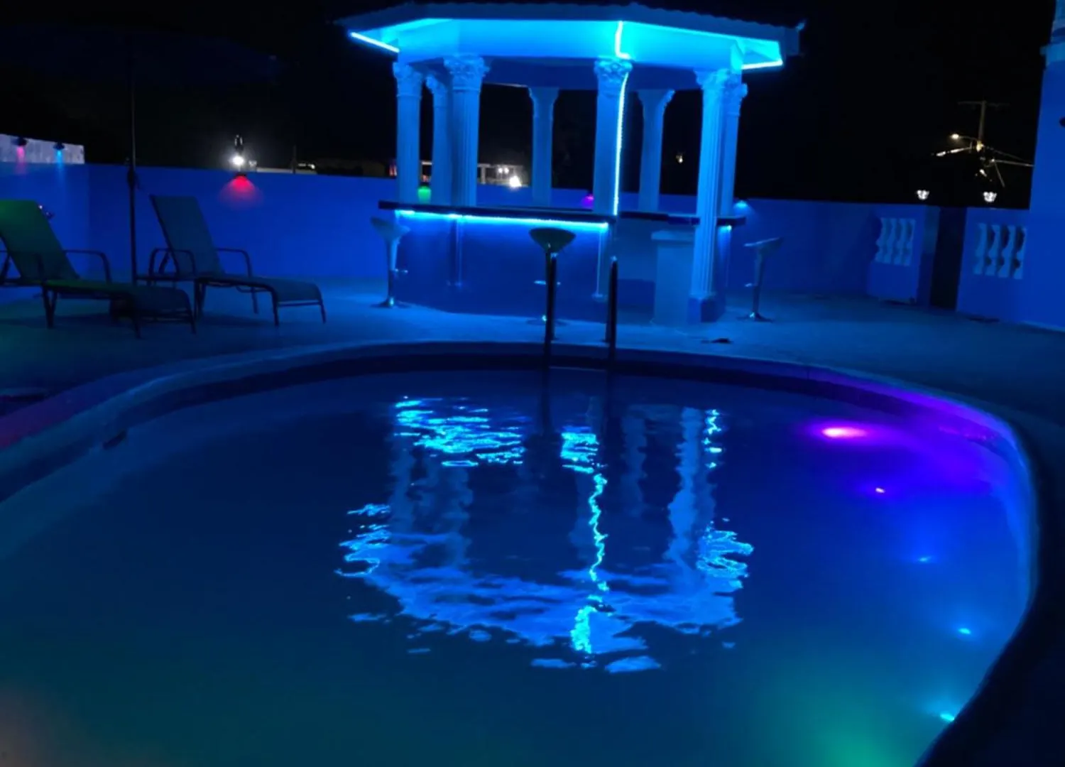 Blue Flamingo Villa 蒙特哥贝