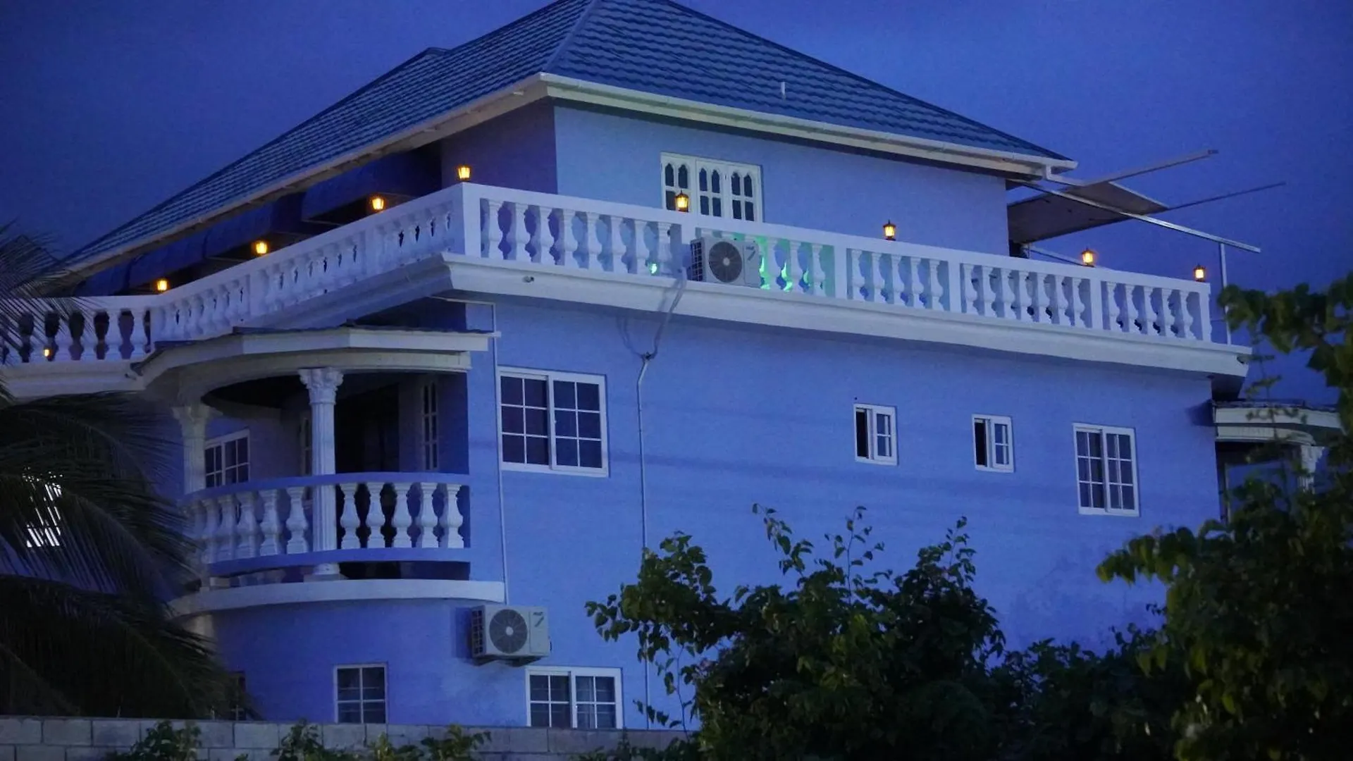 Blue Flamingo Villa 蒙特哥贝